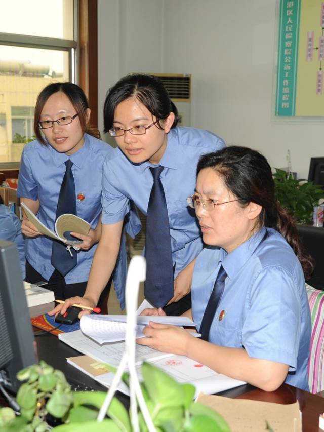 检察人物丨公正为民 那样芬芳——记东港区检察院公诉